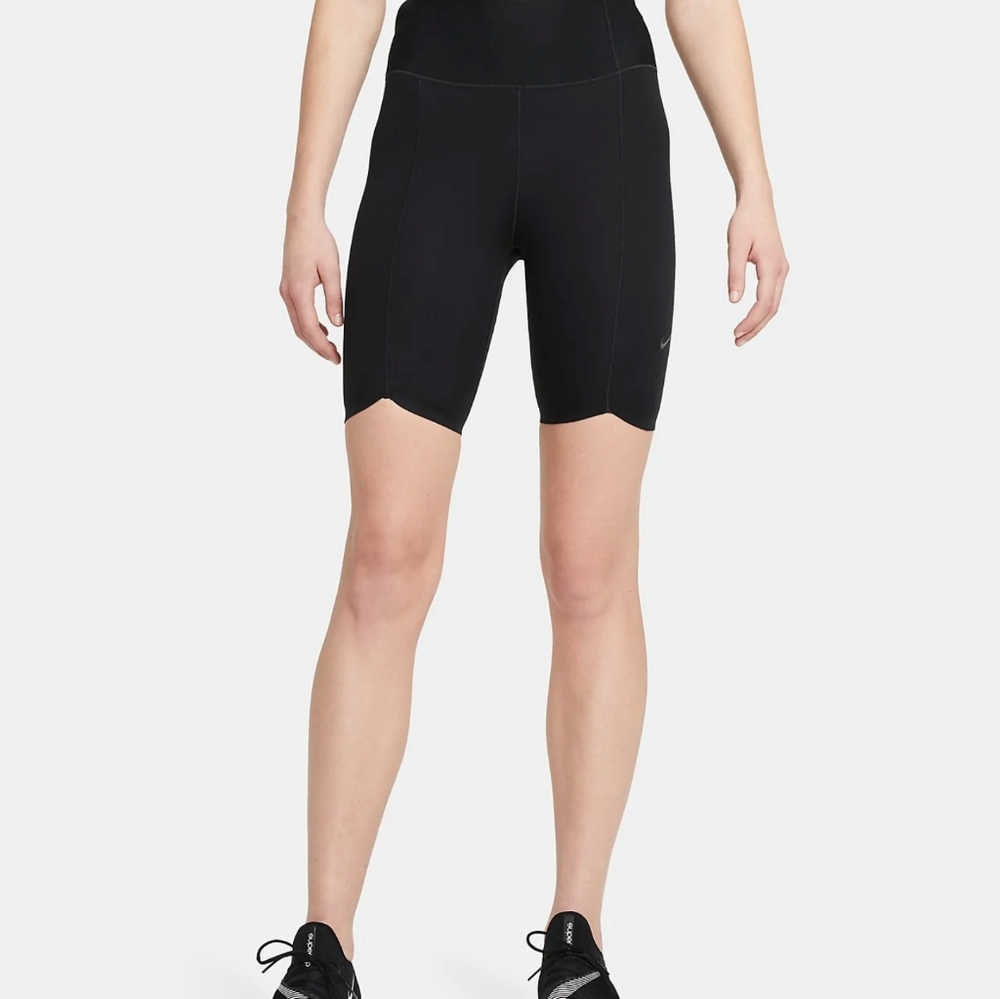 Nike one luxe icon clash